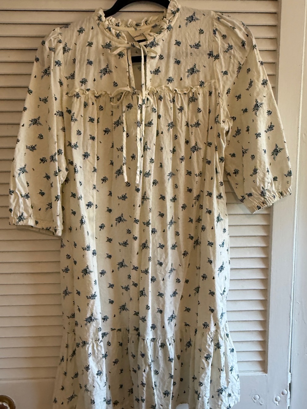Universal Thread Cream Nightgown with Blue Floral Print